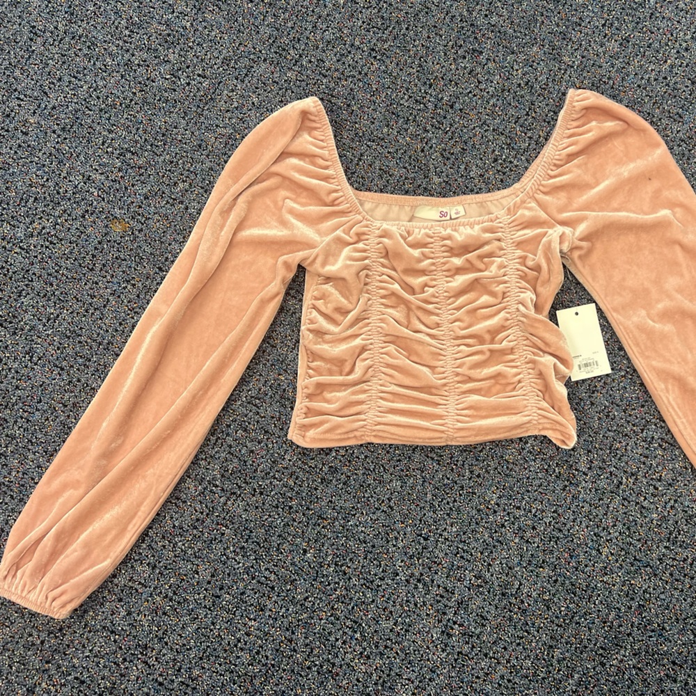 crop long sleeve blouse